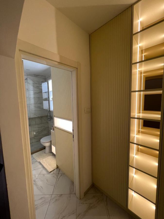 Center Deluxe Studio Apartment Niksic Exterior photo